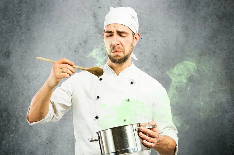 Jak uratować przypaloną zupę? Sprawdzone metody i porady