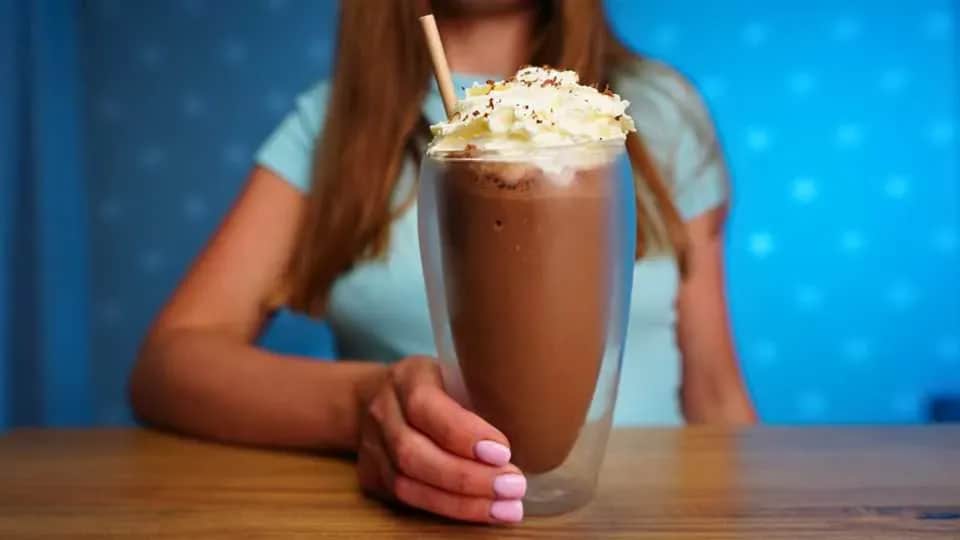 Jak zrobić szejka czekoladowego - proste przepisy na pyszny smak