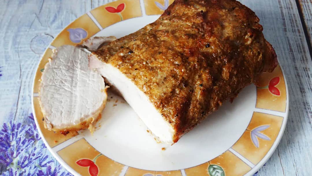 Ile piecze się schab w rękawie? Sprawdź, jak uniknąć suchości mięsa!