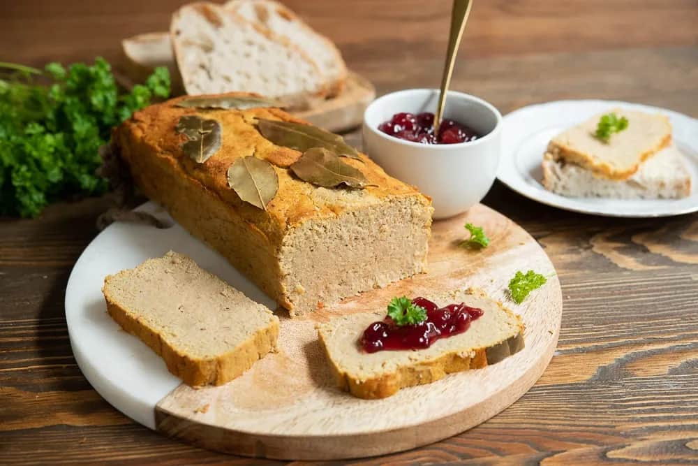 Czy w piątek można jeść pasztet? Odkryj zasady abstynencji