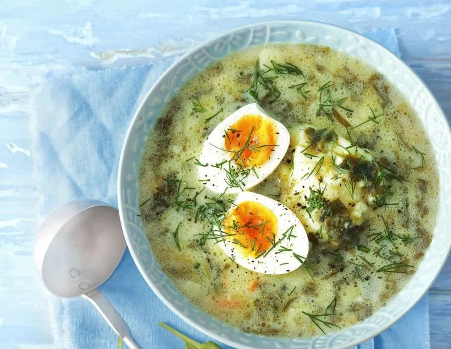 Jak przygotować szczaw do zupy szczawiowej – proste kroki i porady dla idealnego smaku