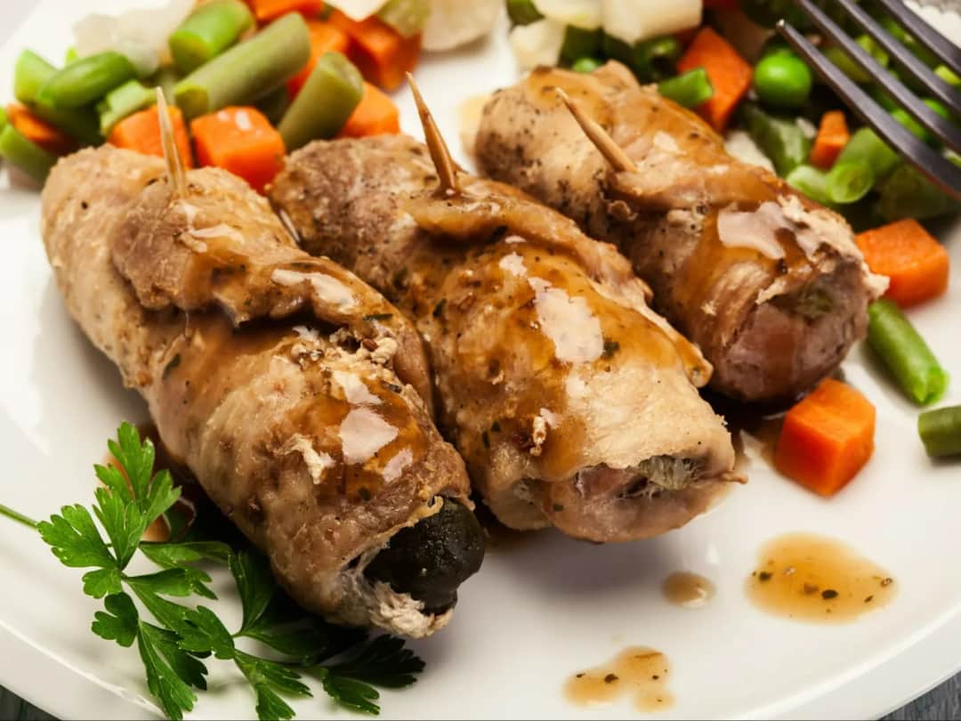 Jakie nadzienie do roladek ze schabu? Odkryj pyszne pomysły na farsz